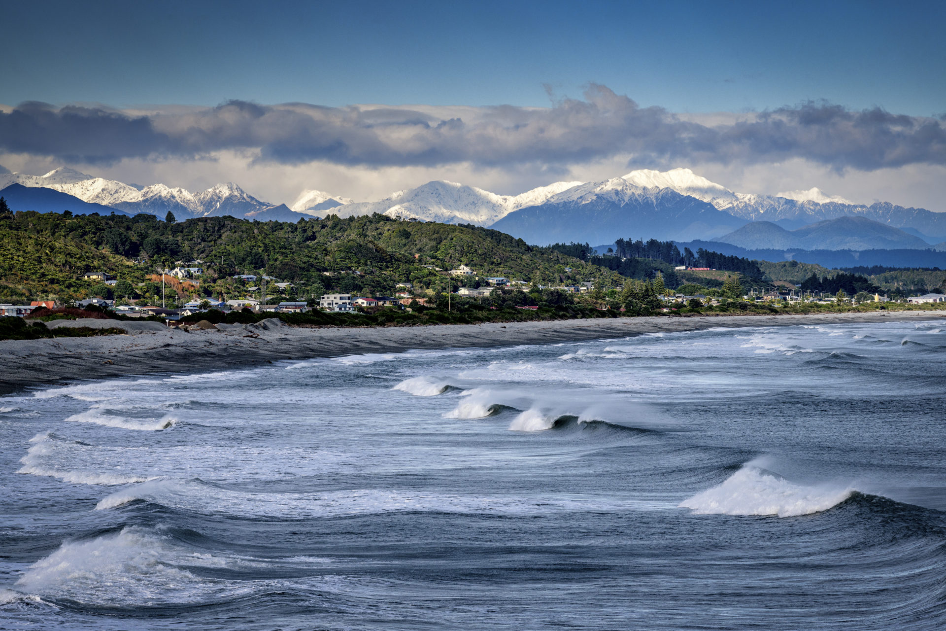 New Zealand: the Beautiful and Bizarre.